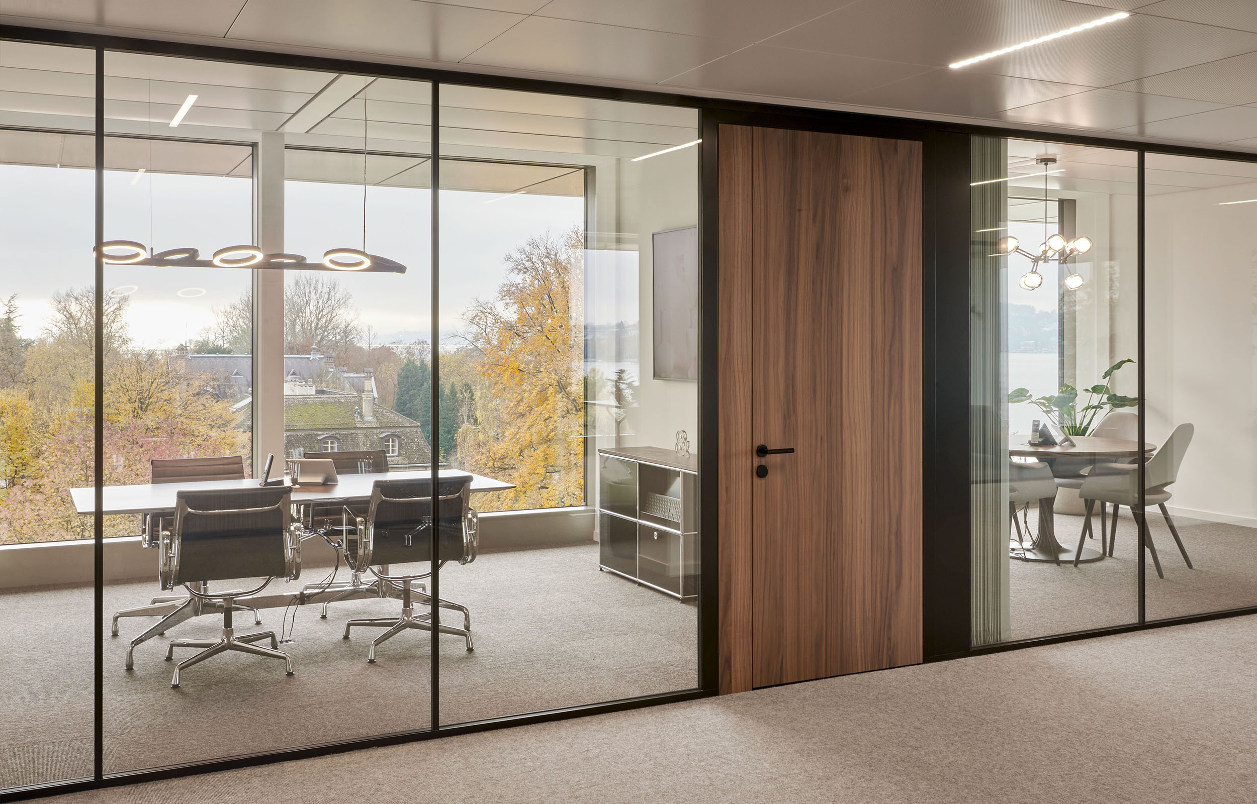 Banking & Finance. Workspaces. Offices. Meeting Rooms. Private Bank Zurich - MACH Architektur.