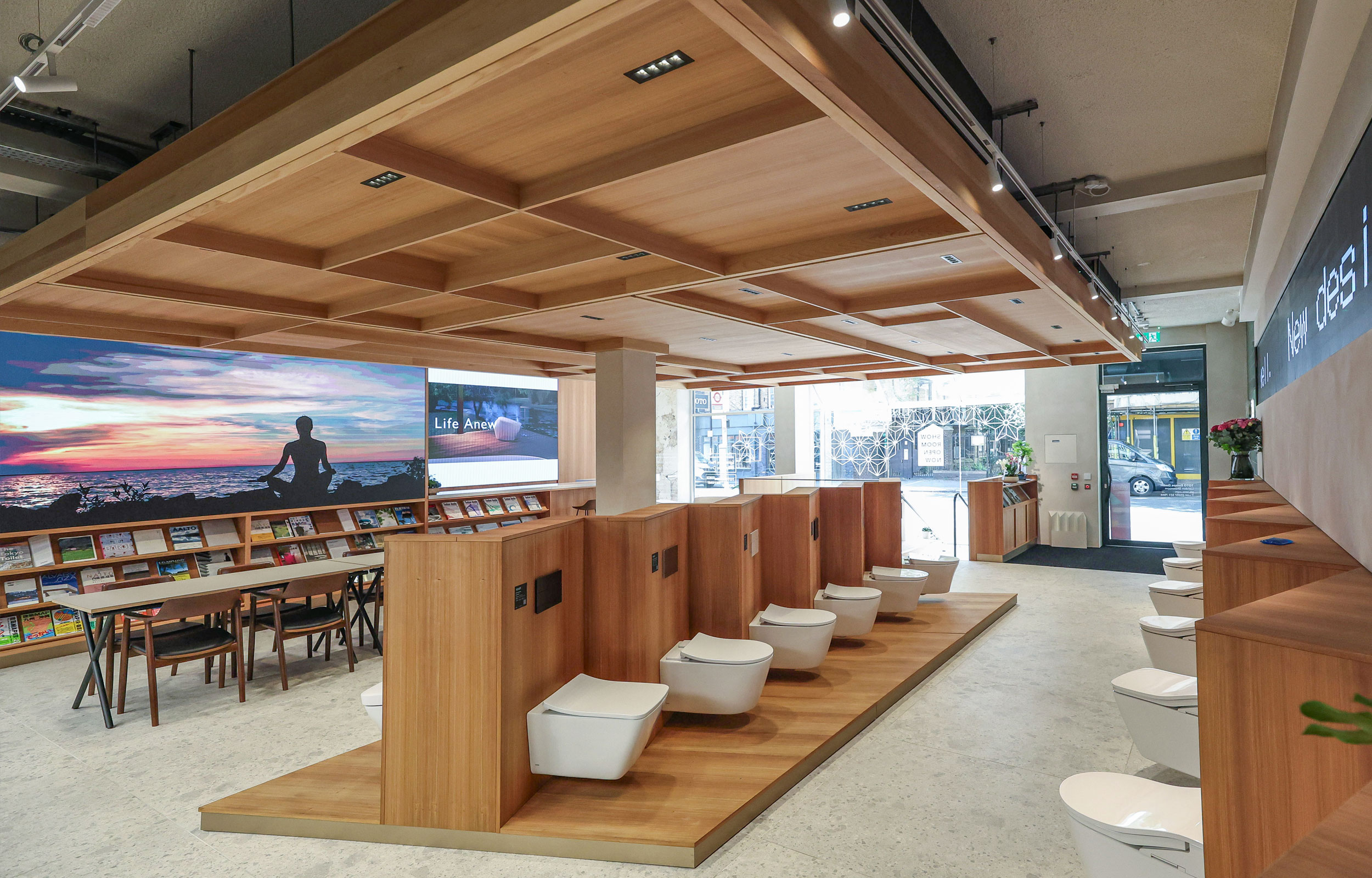 Retail. Showroom. Technology and Craft. Experience. TOTO Europe - MACH Architektur.